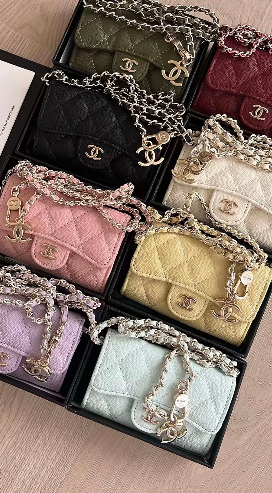 Mini Pochette Matelassée à Chaîne